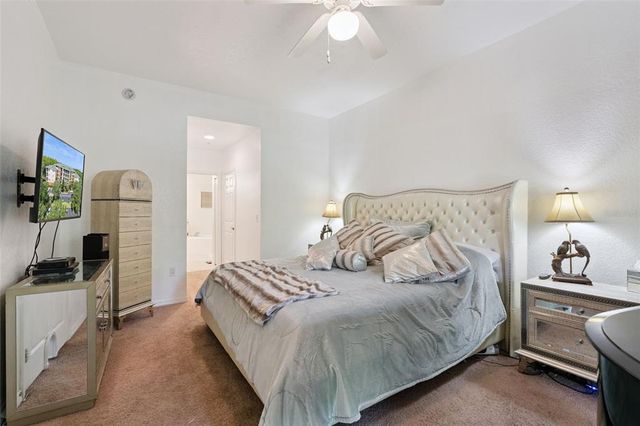 3060 PIRATES RETREAT COURT 305, Kissimmee, FL 34747