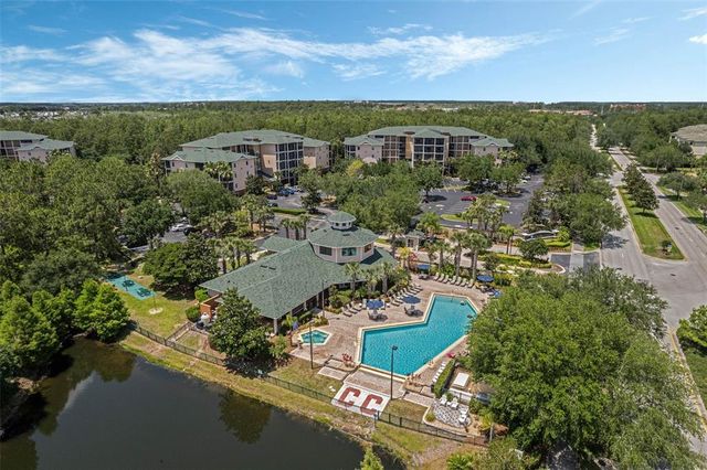 3060 PIRATES RETREAT COURT 305, Kissimmee, FL 34747