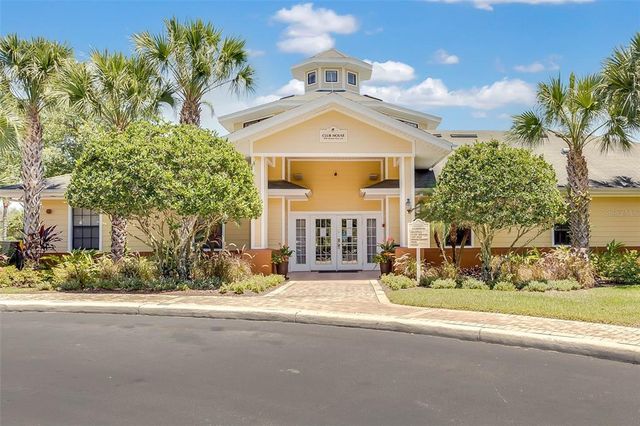 3060 PIRATES RETREAT COURT 305, Kissimmee, FL 34747