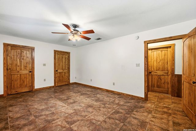 340 Rio Oak, Pipe Creek, TX 78063