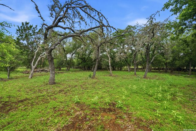 340 Rio Oak, Pipe Creek, TX 78063