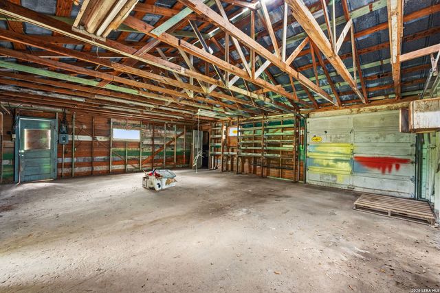 340 Rio Oak, Pipe Creek, TX 78063