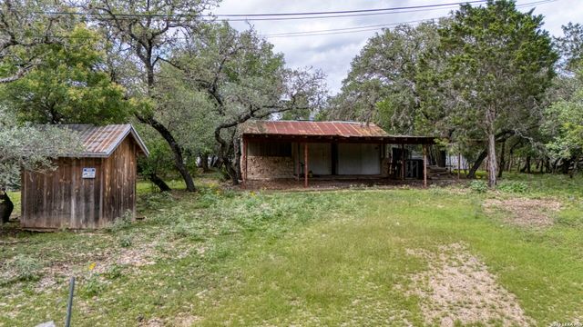 340 Rio Oak, Pipe Creek, TX 78063