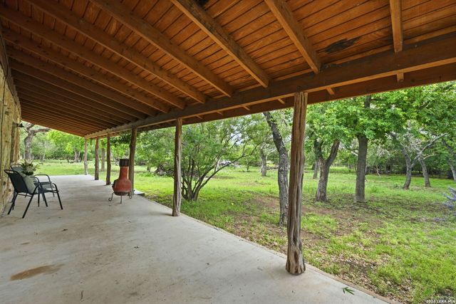 340 Rio Oak, Pipe Creek, TX 78063
