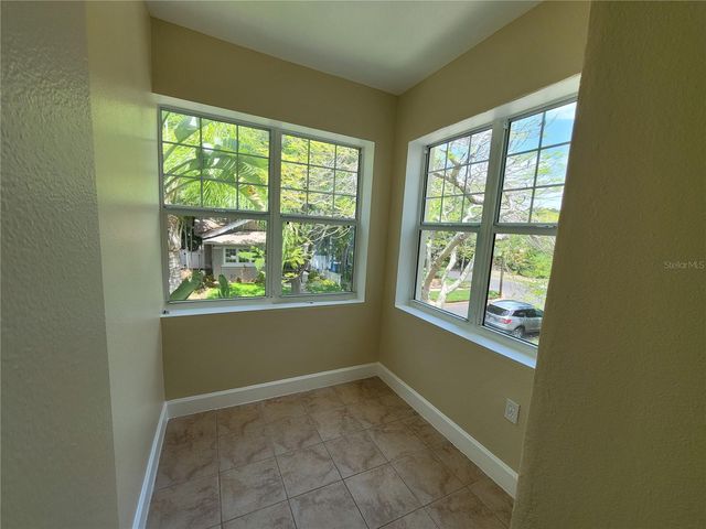 260 15TH AVENUE NE NA, St Petersburg, FL 33704