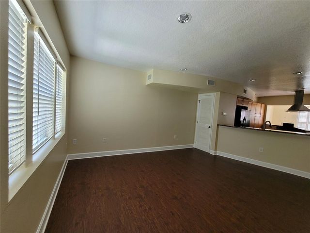 260 15TH AVENUE NE NA, St Petersburg, FL 33704