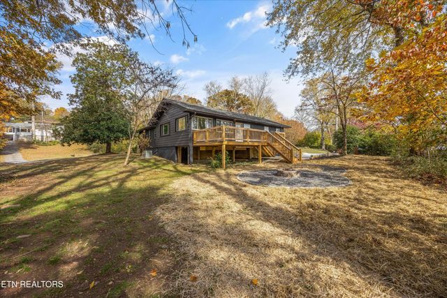 100 Pearl Rd, Oak Ridge, TN 37830