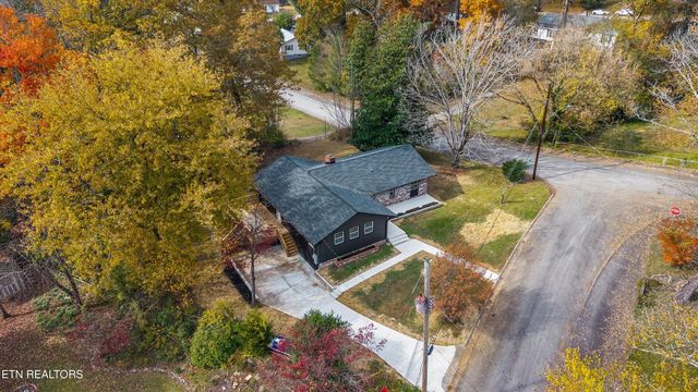 100 Pearl Rd, Oak Ridge, TN 37830