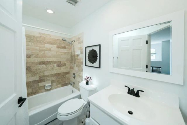 3711 Columbia Street, San Diego, CA 92103