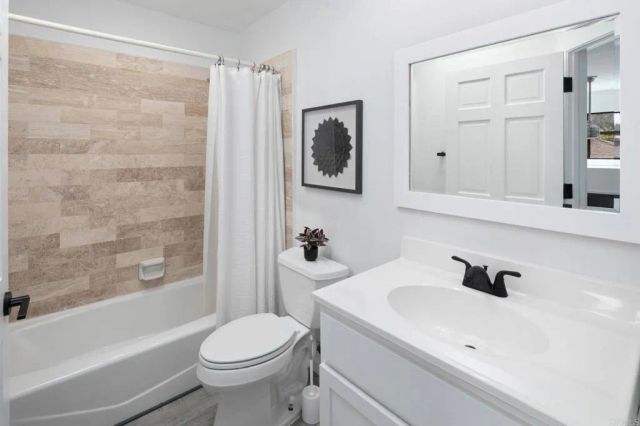 3711 Columbia Street, San Diego, CA 92103