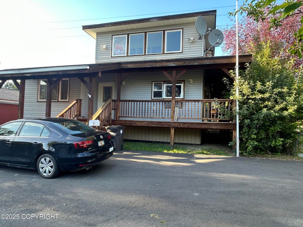 1030 Denali Street, Anchorage, AK 99501