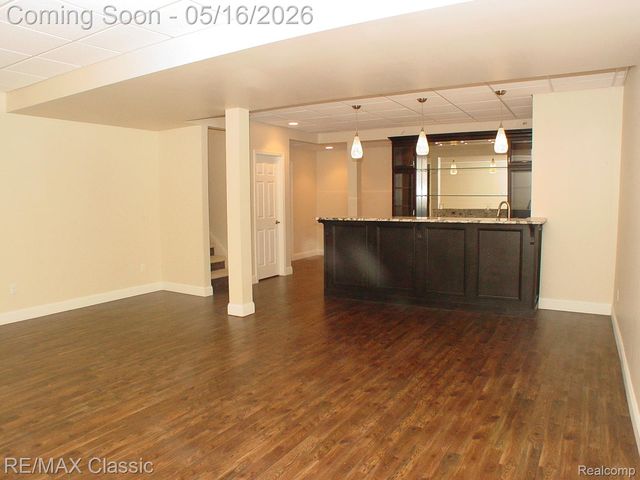 26426 Island Lake Drive 24, Novi, MI 48374