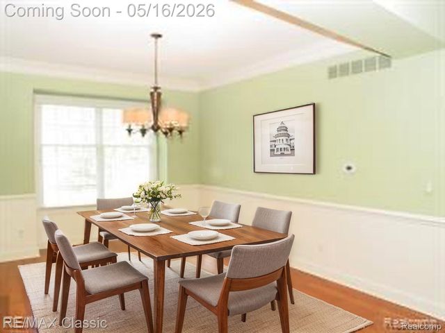 26426 Island Lake Drive 24, Novi, MI 48374
