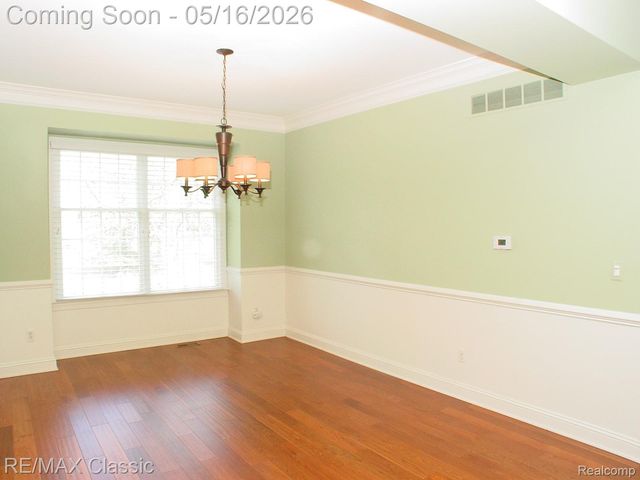 26426 Island Lake Drive 24, Novi, MI 48374