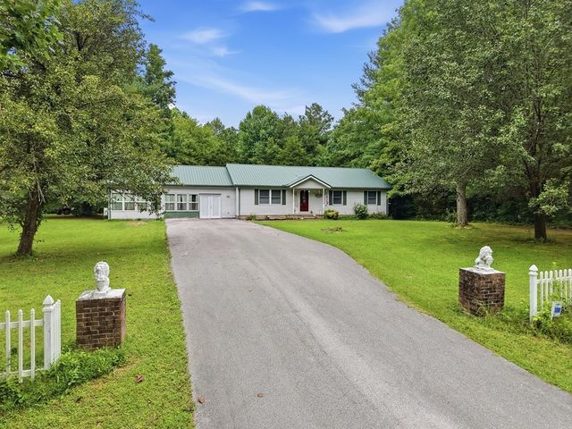330 Deerfield Rd, Sparta, TN 38583