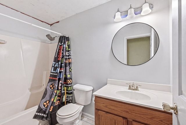 330 Deerfield Rd, Sparta, TN 38583