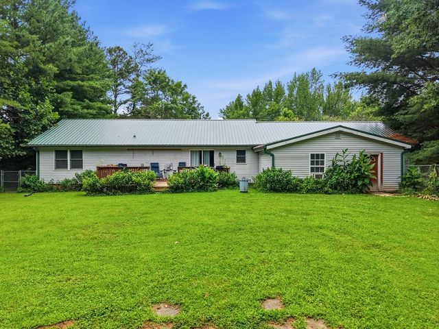 330 Deerfield Rd, Sparta, TN 38583