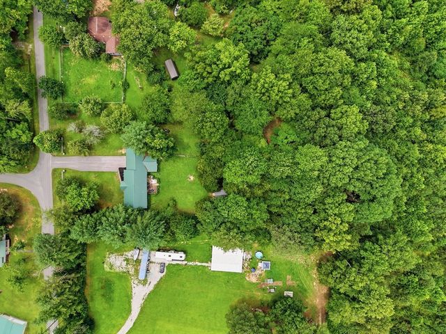 330 Deerfield Rd, Sparta, TN 38583