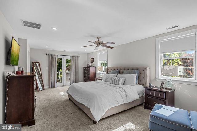 615 N WASHINGTON AVE, Moorestown, NJ 08057