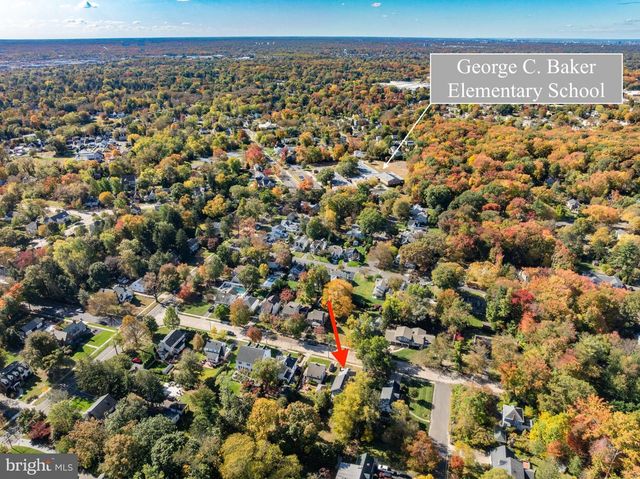 615 N WASHINGTON AVE, Moorestown, NJ 08057