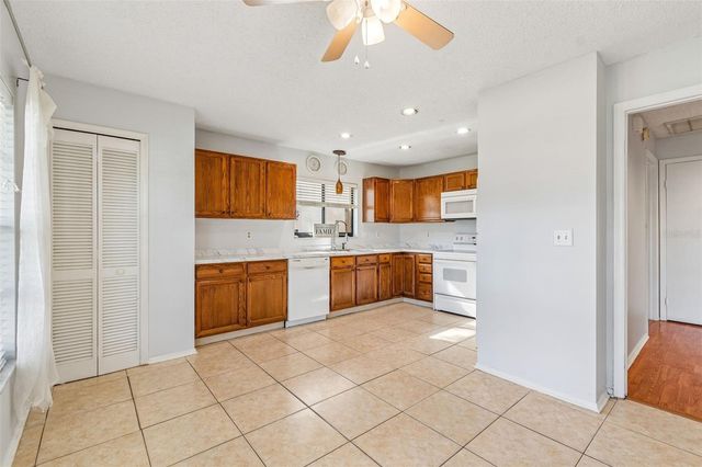 9613 CYPRESS BROOK ROAD, Tampa, FL 33647