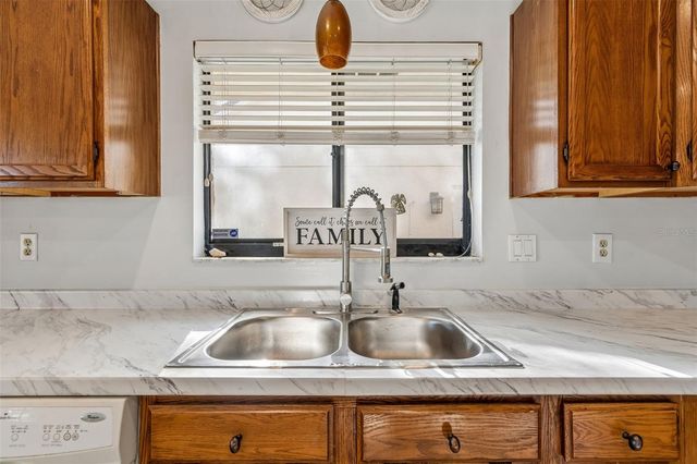 9613 CYPRESS BROOK ROAD, Tampa, FL 33647