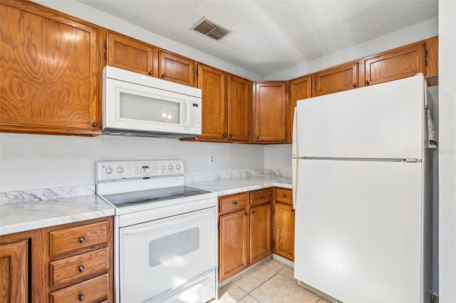 9613 CYPRESS BROOK ROAD, Tampa, FL 33647