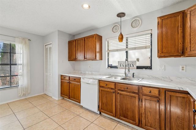 9613 CYPRESS BROOK ROAD, Tampa, FL 33647