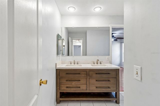 9613 CYPRESS BROOK ROAD, Tampa, FL 33647