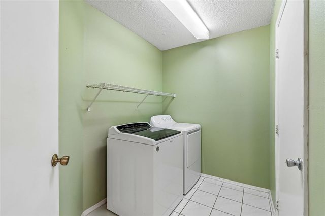 9613 CYPRESS BROOK ROAD, Tampa, FL 33647