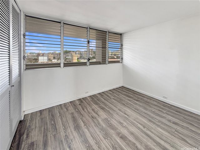 1212 Punahou Street 705, Honolulu, HI 96826