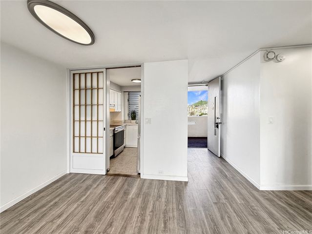 1212 Punahou Street 705, Honolulu, HI 96826
