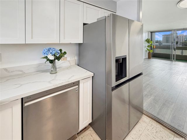 1212 Punahou Street 705, Honolulu, HI 96826