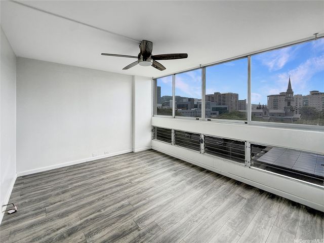 1212 Punahou Street 705, Honolulu, HI 96826