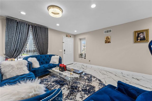 11360 Magnolia, Corona, CA 92883