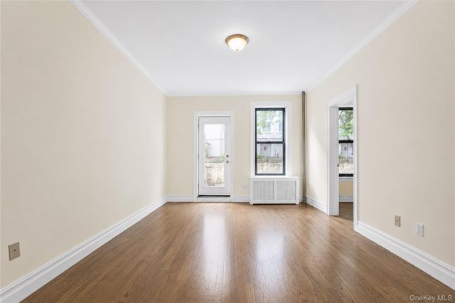 3155 35th Street, Astoria, NY 11106