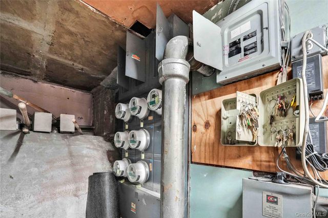 3155 35th Street, Astoria, NY 11106
