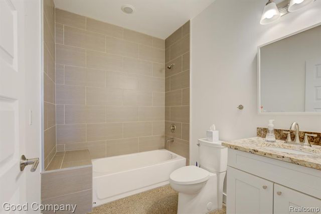 1300 Batavia Avenue 2, Royal Oak, MI 48067