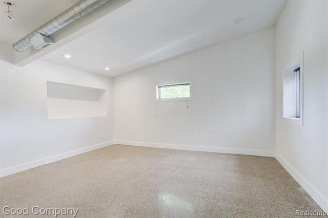 1300 Batavia Avenue 2, Royal Oak, MI 48067
