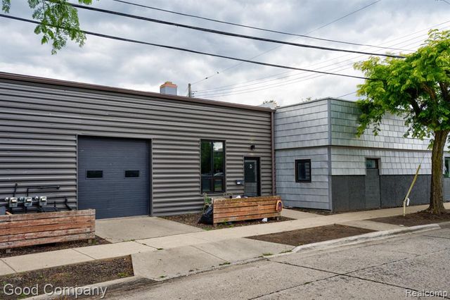 1300 Batavia Avenue 2, Royal Oak, MI 48067