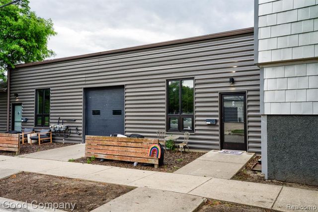 1300 Batavia Avenue 2, Royal Oak, MI 48067