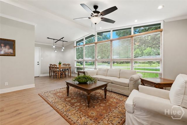 14 Dyches Drive, Savannah, GA 31406