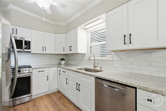 14 Dyches Drive, Savannah, GA 31406