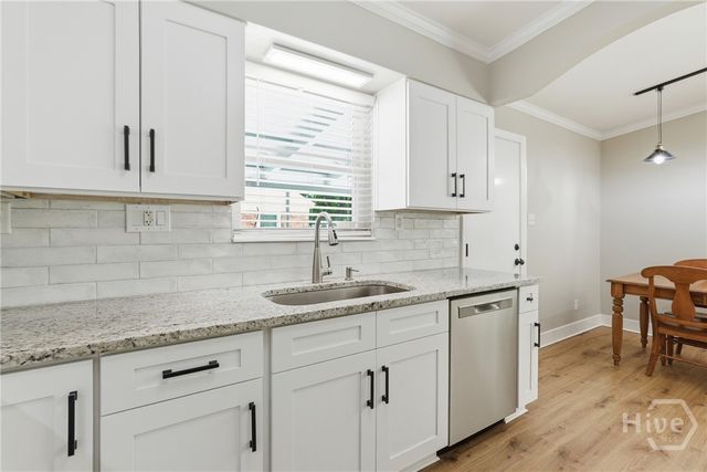 14 Dyches Drive, Savannah, GA 31406