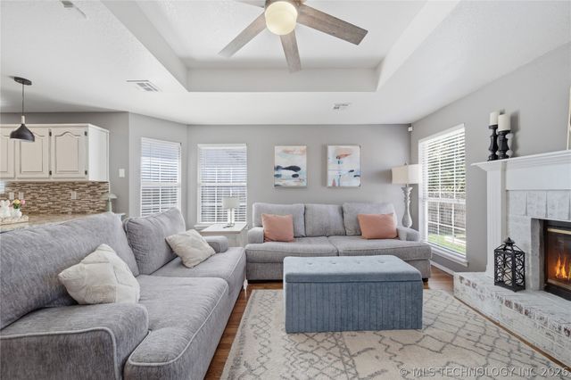 9409 E 100th Street, Tulsa, OK 74133