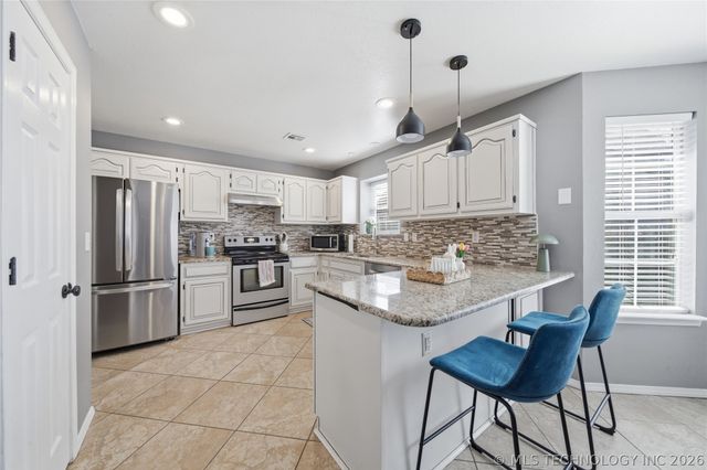 9409 E 100th Street, Tulsa, OK 74133