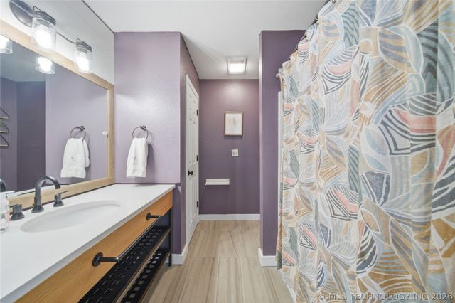 9409 E 100th Street, Tulsa, OK 74133