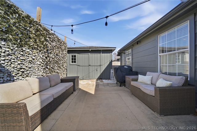 9409 E 100th Street, Tulsa, OK 74133