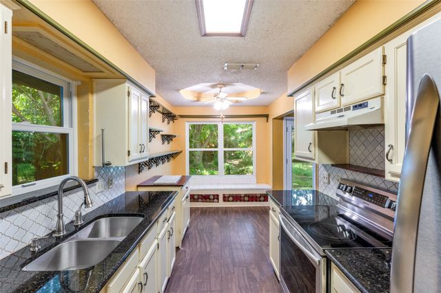 813 Royal Meadows Street, Denton, TX 76209