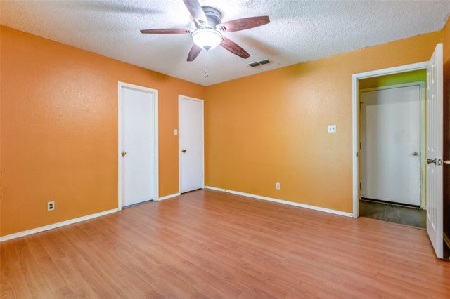 813 Royal Meadows Street, Denton, TX 76209